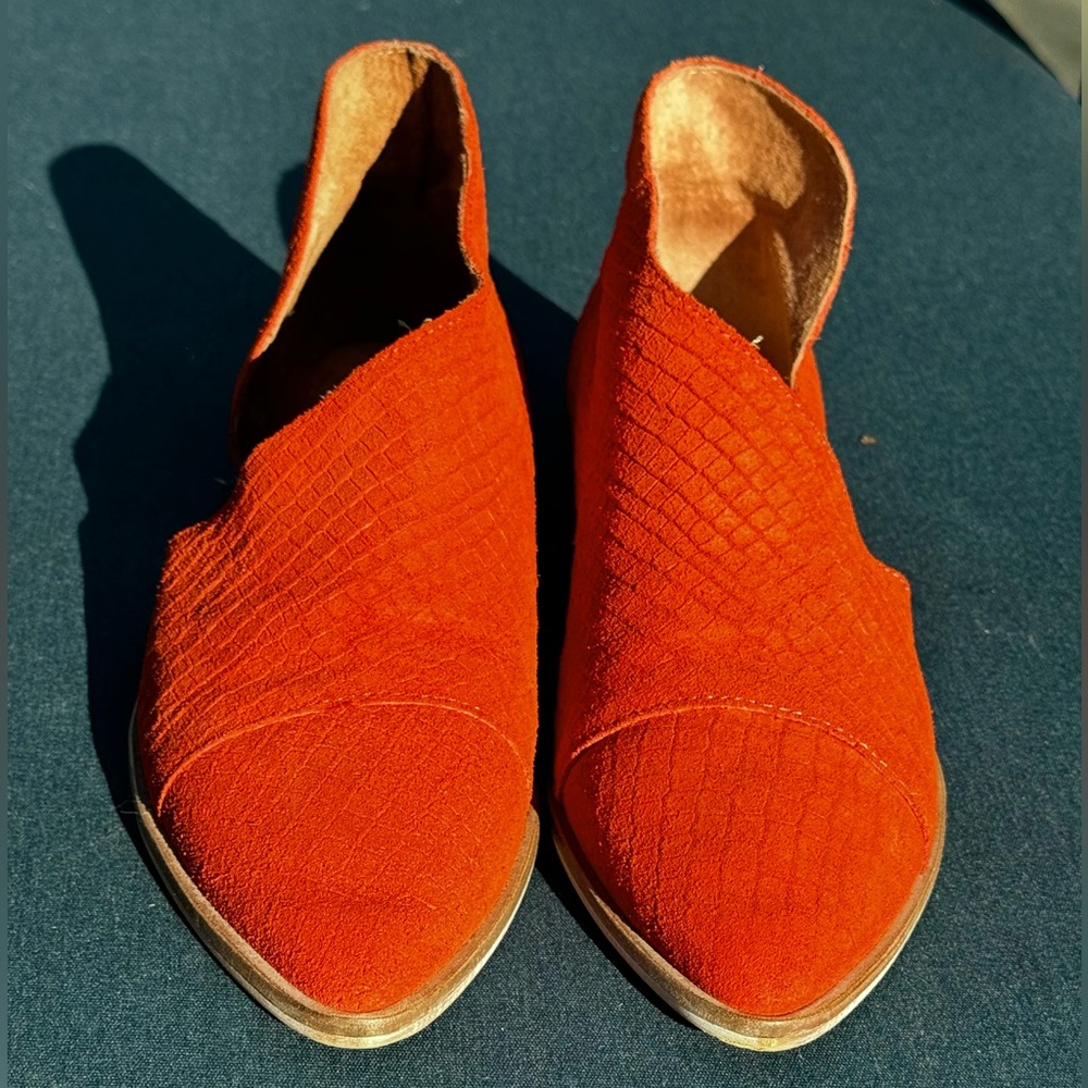 Free People Womens 41 (10) Royale D’Orsay Flats Orange Red Textured Pointed Toe
